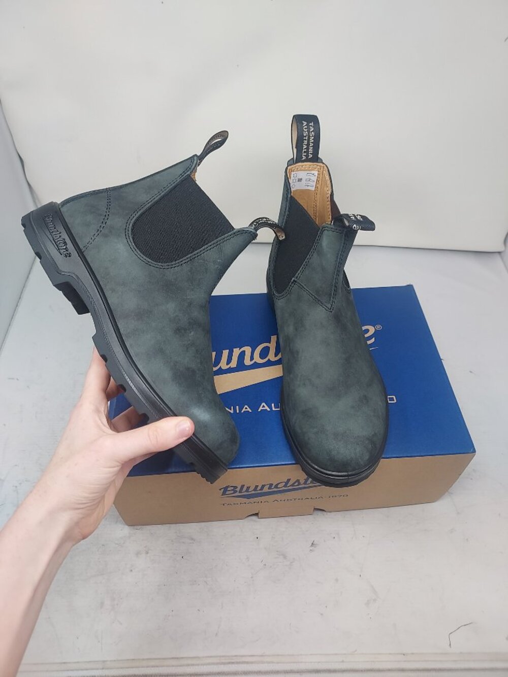 Blundstone WOMENS Chelsea Rustic Black Boot
